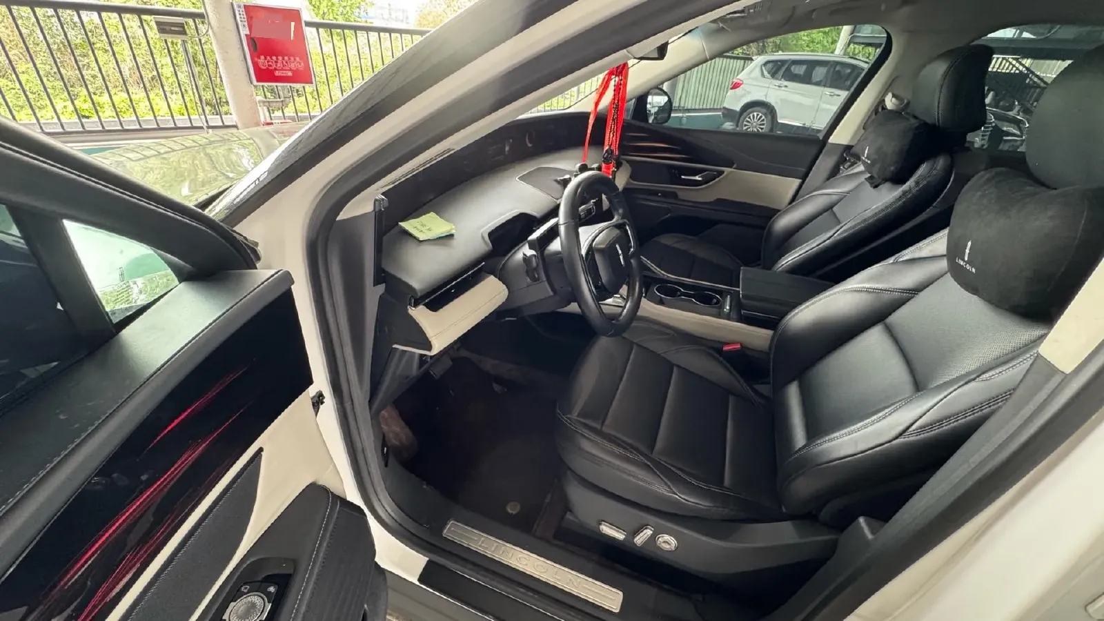 2023 Lincoln Nautilus 2.0T 261HP L4 8AT,autocango,china used car exporter,china ev exporter,chinese used car exporter,chinese used ev exporter