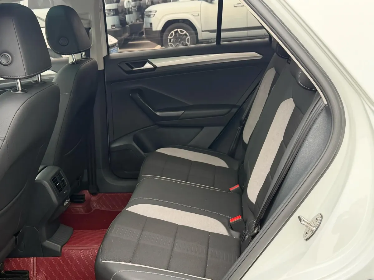 2020 Volkswagen T-Roc 1.4T 150HP L4 7DCT,autocango,china used car exporter,china ev exporter,chinese used car exporter,chinese used ev exporter