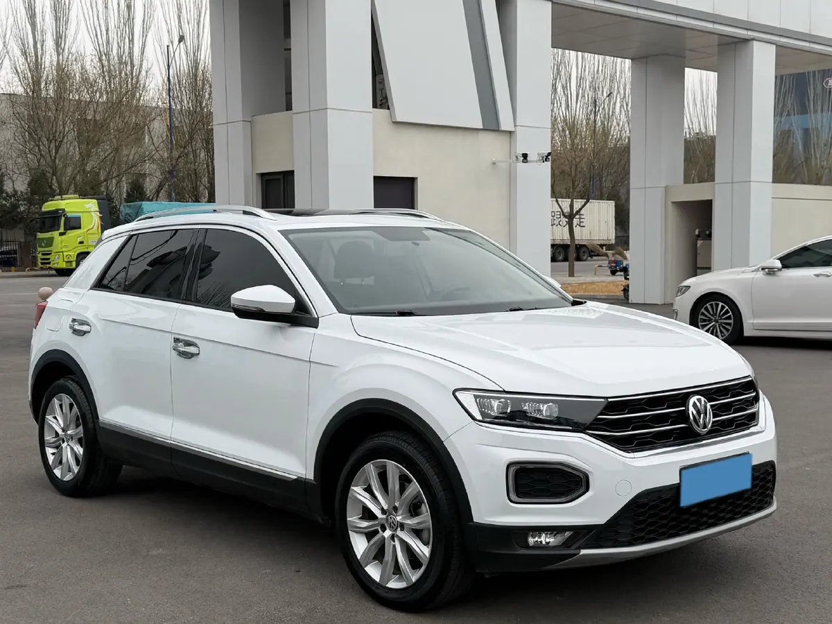 2020 Volkswagen T-Roc 1.4T 150HP L4 7DCT,autocango,china used car exporter,china ev exporter,chinese used car exporter,chinese used ev exporter