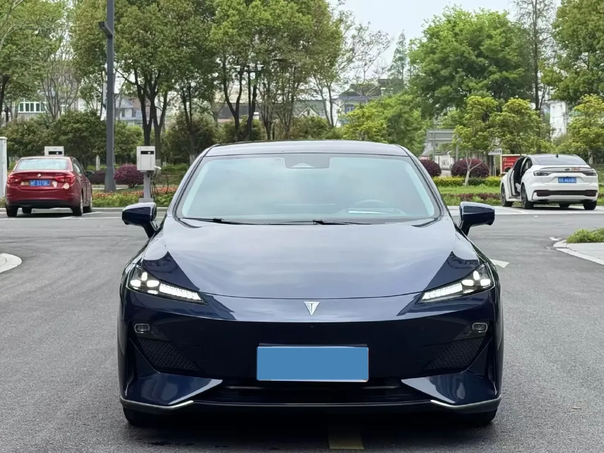 2022 DongFeng Forthing LingZhi EV BEV 68.4KWH,autocango,china used car exporter,china ev exporter,chinese used car exporter,chinese used ev exporter