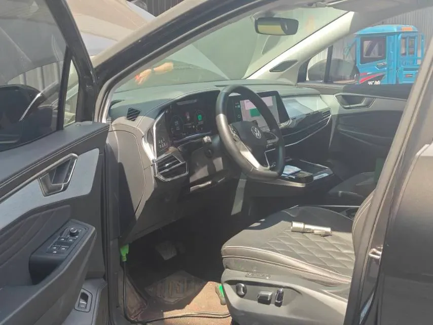 2022 Volkswagen Talagon 2.5T 299HP V6 7DCT,autocango,china used car exporter,china ev exporter,chinese used car exporter,chinese used ev exporter