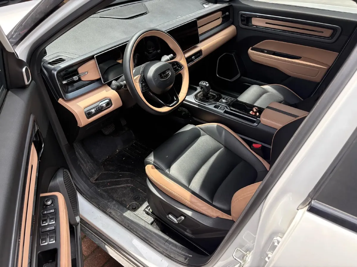 2023 Geely ICON 1.5T 181HP L4 7DCT,autocango,china used car exporter,china ev exporter,chinese used car exporter,chinese used ev exporter