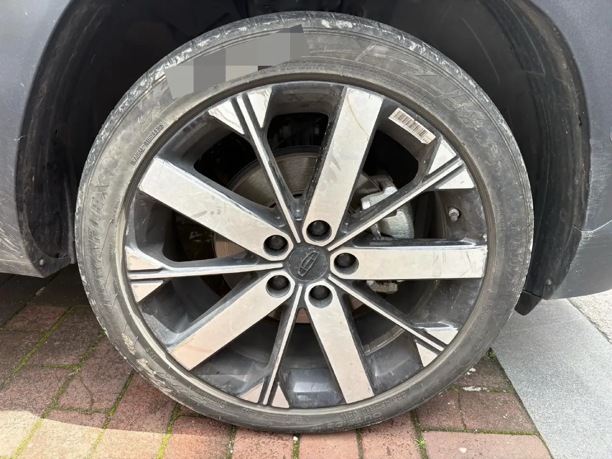 2023 Geely ICON 1.5T 181HP L4 7DCT,autocango,china used car exporter,china ev exporter,chinese used car exporter,chinese used ev exporter