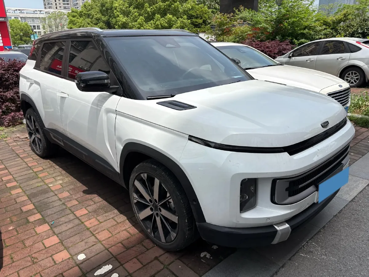 2023 Geely ICON 1.5T 181HP L4 7DCT,autocango,china used car exporter,china ev exporter,chinese used car exporter,chinese used ev exporter