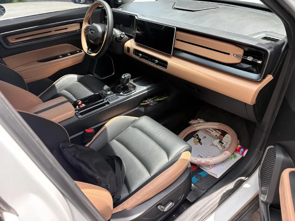 2023 Geely ICON 1.5T 181HP L4 7DCT,autocango,china used car exporter,china ev exporter,chinese used car exporter,chinese used ev exporter