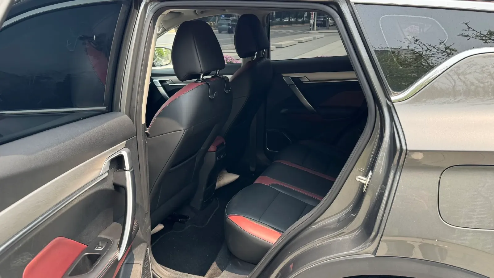 2021 Geely Coolray 1.4T 141HP L4 6DCT,autocango,china used car exporter,china ev exporter,chinese used car exporter,chinese used ev exporter