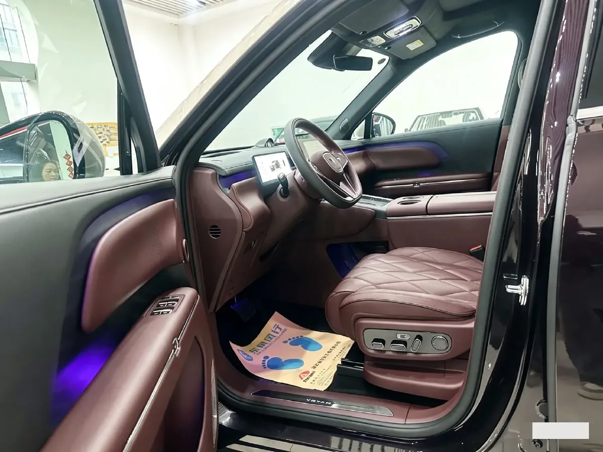 2026 Voyah 9L 1.5T 150HP L4 PHEV,autocango,china used car exporter,china ev exporter,chinese used car exporter,chinese used ev exporter