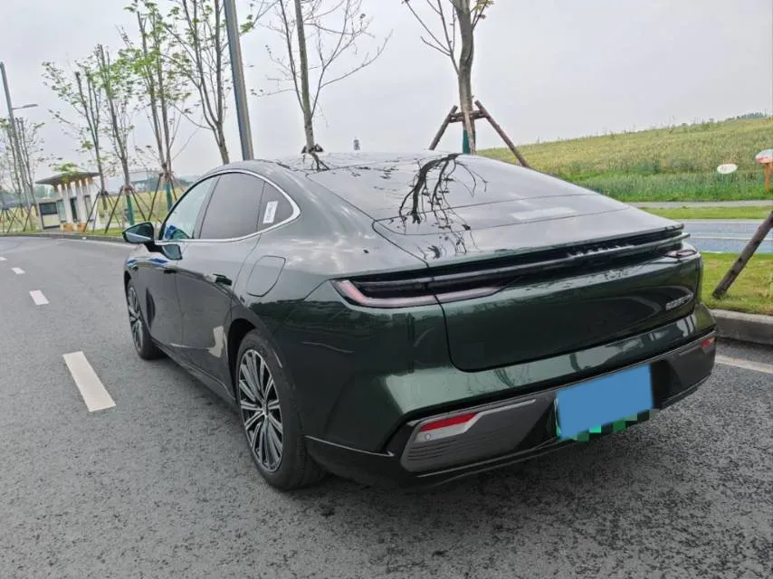 2025 Geely Galaxy Starshine 8 1.5T 163HP L4 3DHT PHEV 27.69KWH,autocango,china used car exporter,china ev exporter,chinese used car exporter,chinese used ev exporter