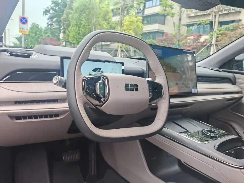 2025 Geely Galaxy Starshine 8 1.5T 163HP L4 3DHT PHEV 27.69KWH,autocango,china used car exporter,china ev exporter,chinese used car exporter,chinese used ev exporter