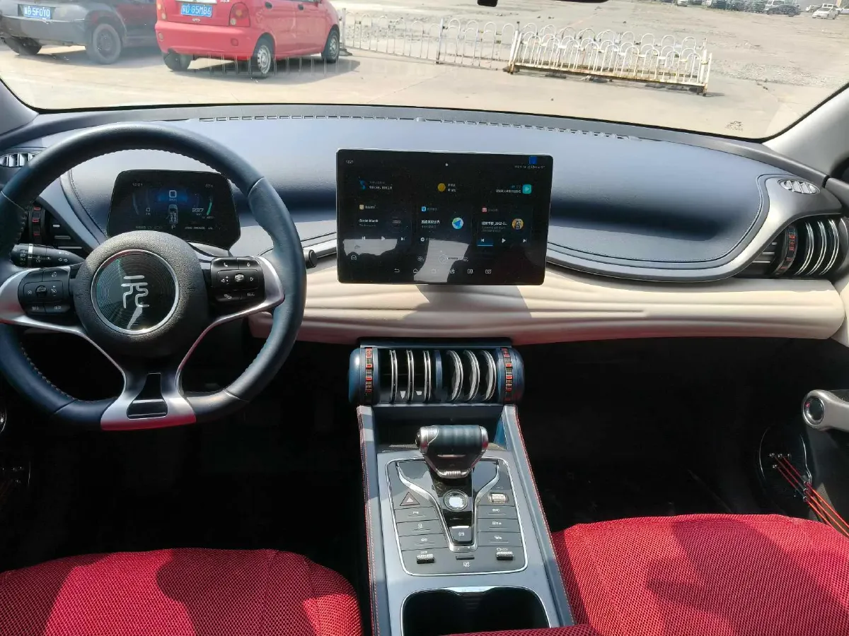 2022 Hycan Z03 BEV 64.23KWH,autocango,china used car exporter,china ev exporter,chinese used car exporter,chinese used ev exporter