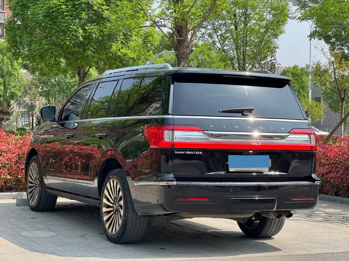 2020 Lincoln Navigator 3.5T 388HP V6 10AT,autocango,china used car exporter,china ev exporter,chinese used car exporter,chinese used ev exporter