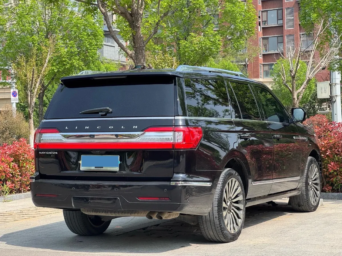 2020 Lincoln Navigator 3.5T 388HP V6 10AT,autocango,china used car exporter,china ev exporter,chinese used car exporter,chinese used ev exporter