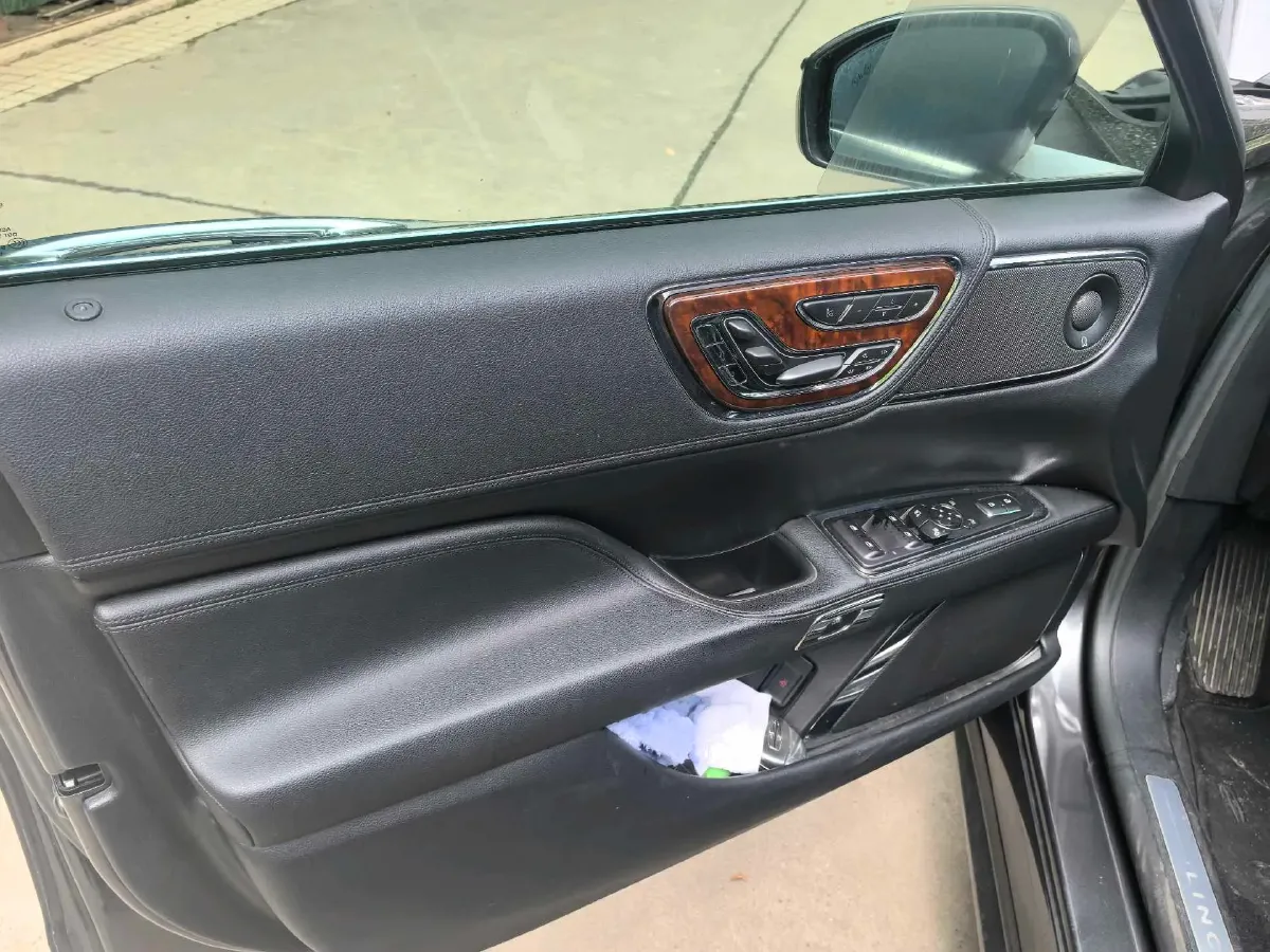 2018 Lincoln Continental 3.0T 378HP V6 6AT,autocango,china used car exporter,china ev exporter,chinese used car exporter,chinese used ev exporter