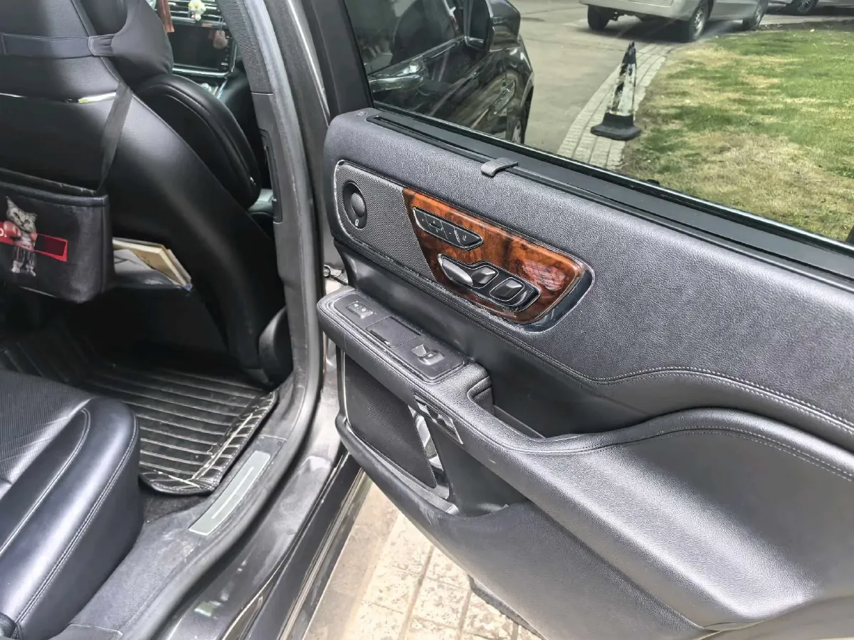 2018 Lincoln Continental 3.0T 378HP V6 6AT,autocango,china used car exporter,china ev exporter,chinese used car exporter,chinese used ev exporter