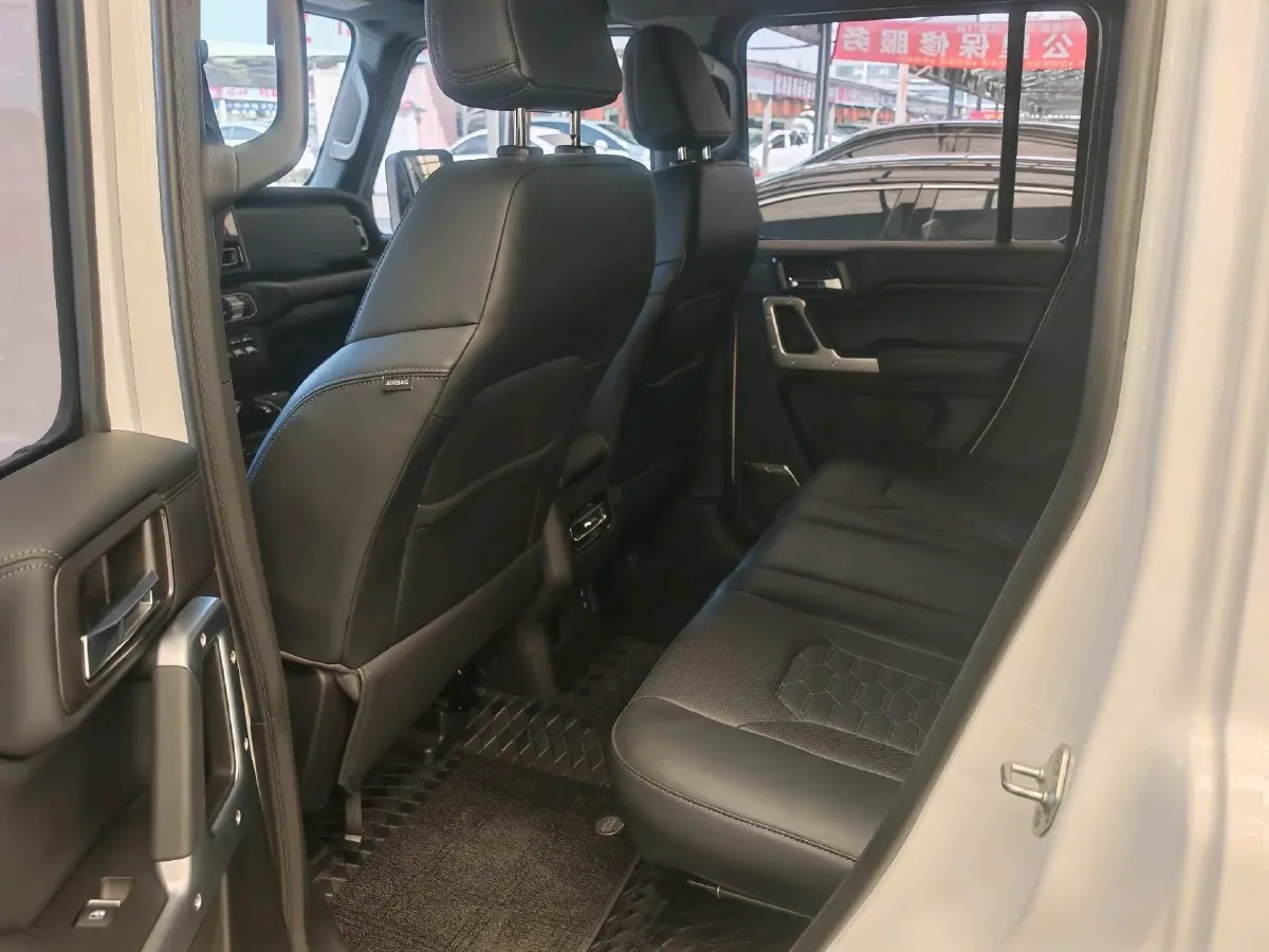 2024 212 212 T01 2.0T 252HP L4 8AT,autocango,china used car exporter,china ev exporter,chinese used car exporter,chinese used ev exporter