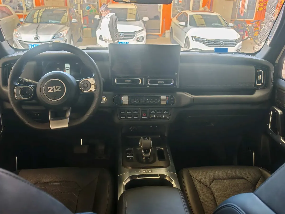 2024 212 212 T01 2.0T 252HP L4 8AT,autocango,china used car exporter,china ev exporter,chinese used car exporter,chinese used ev exporter