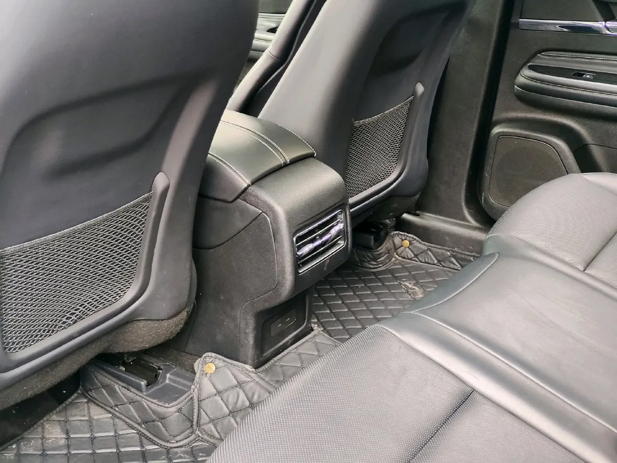 2023 Lincoln Corsair 2.0T 261HP L4 8AT,autocango,china used car exporter,china ev exporter,chinese used car exporter,chinese used ev exporter