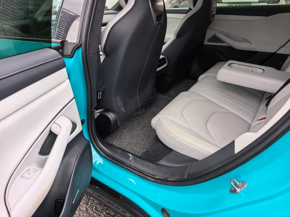 2024 MI SU7 BEV 101KWH,autocango,china used car exporter,china ev exporter,chinese used car exporter,chinese used ev exporter