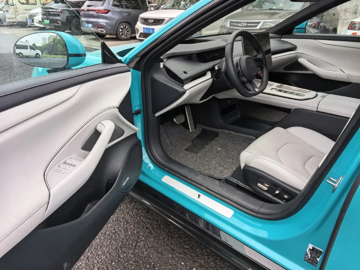 2024 MI SU7 BEV 101KWH,autocango,china used car exporter,china ev exporter,chinese used car exporter,chinese used ev exporter