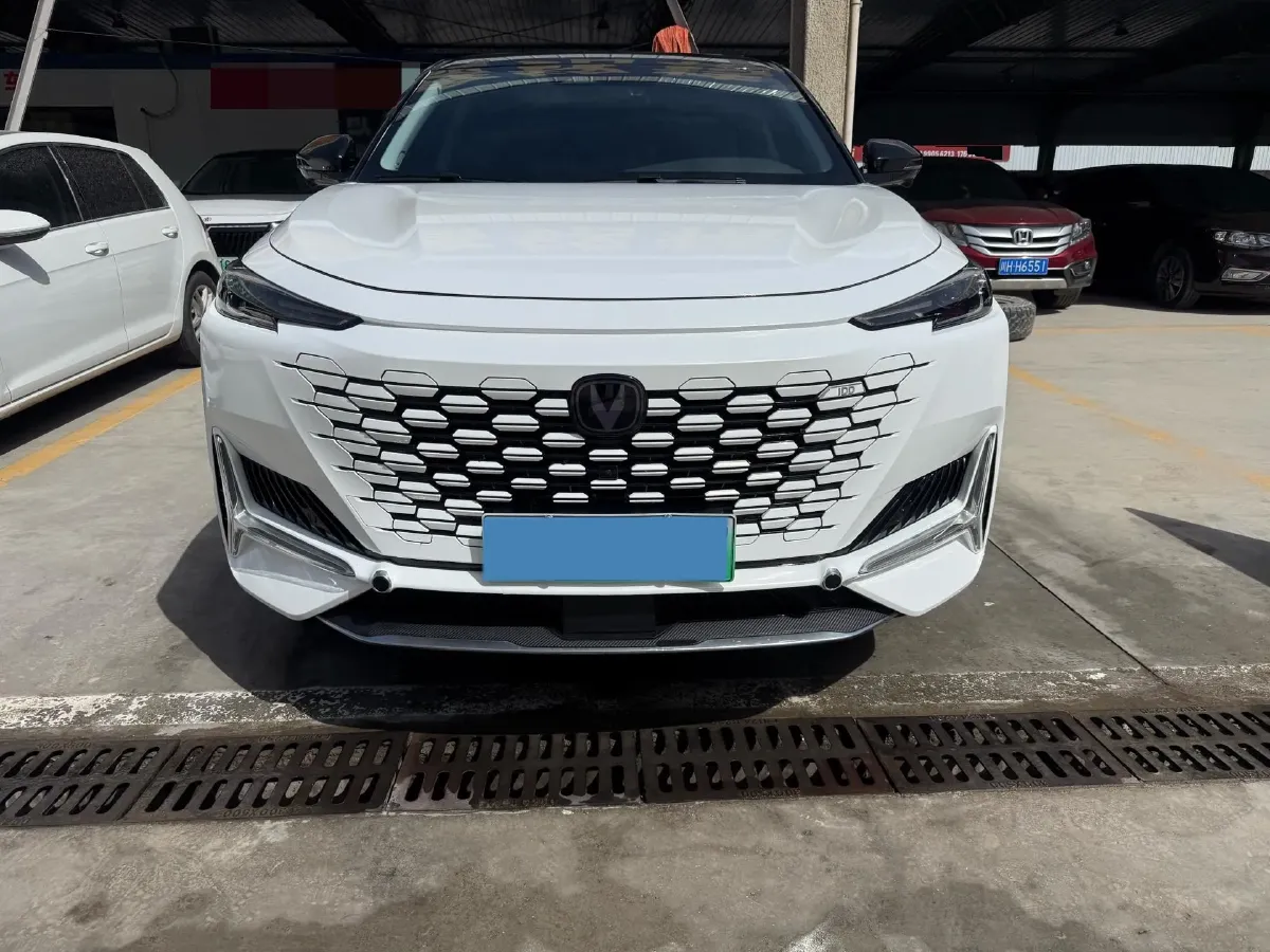2023 ChangAn UNI-K iDD 1.5T 170HP L4 6TCT PHEV 28.39KWH,autocango,china used car exporter,china ev exporter,chinese used car exporter,chinese used ev exporter