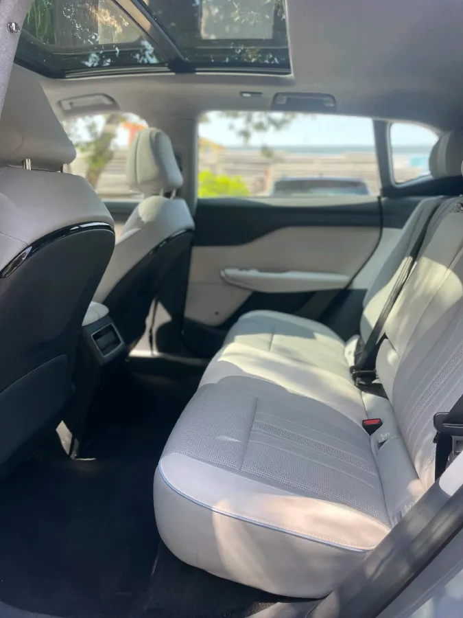 2024 Voyah ZhiYin BEV 77KWH,autocango,china used car exporter,china ev exporter,chinese used car exporter,chinese used ev exporter