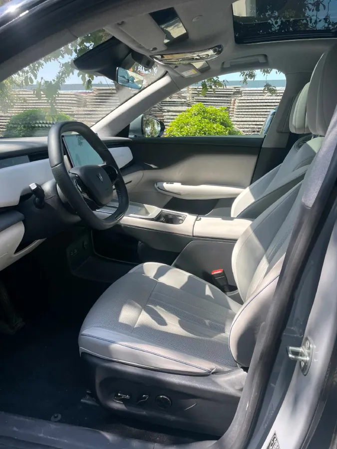 2024 Voyah ZhiYin BEV 77KWH,autocango,china used car exporter,china ev exporter,chinese used car exporter,chinese used ev exporter