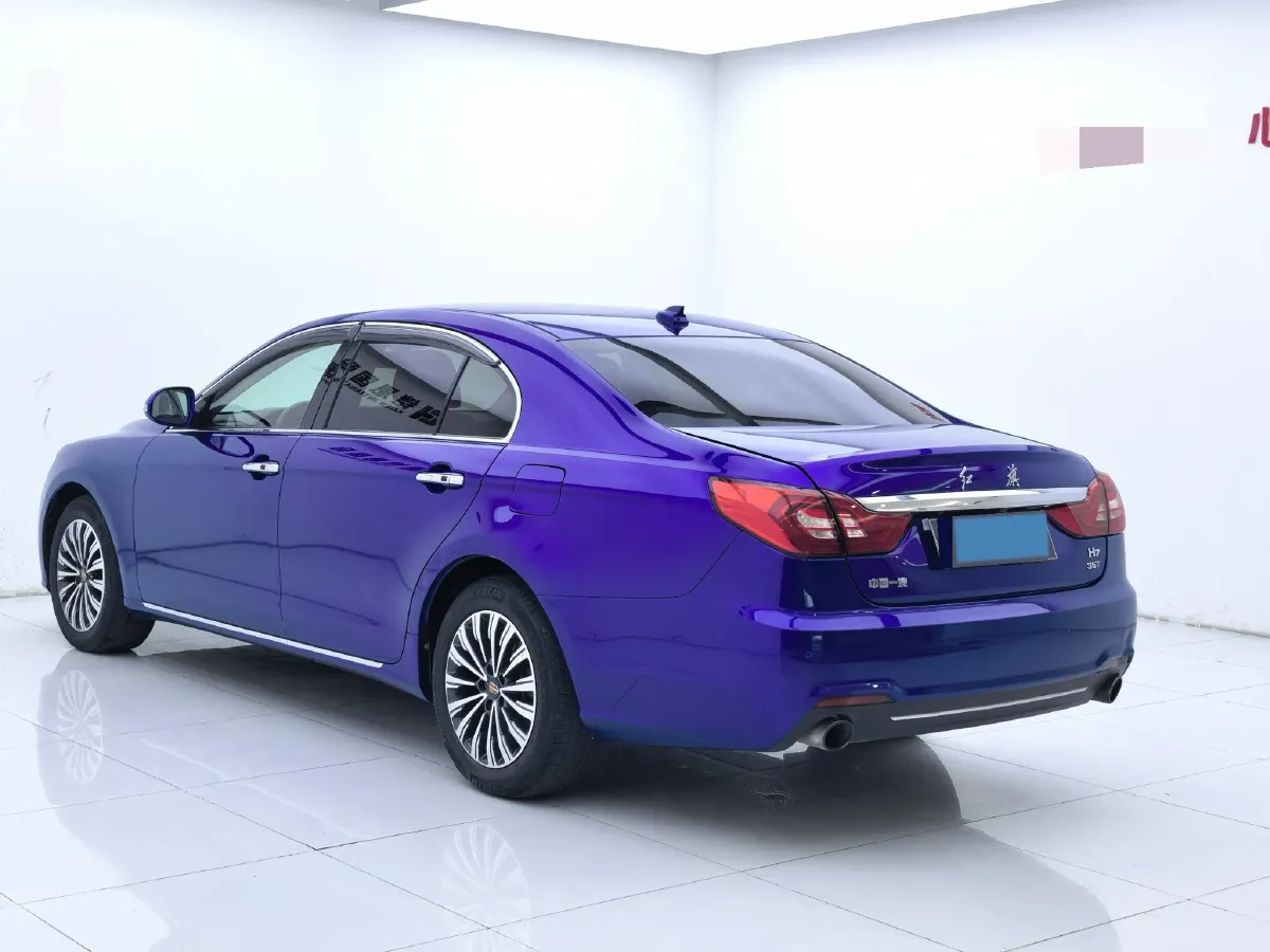 2019 HongQi H7 2.0T 204HP L4 6AT,autocango,china used car exporter,china ev exporter,chinese used car exporter,chinese used ev exporter