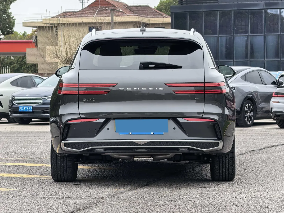 2025 Genesis GV70 2.5T 304HP L4 8AT,autocango,china used car exporter,china ev exporter,chinese used car exporter,chinese used ev exporter