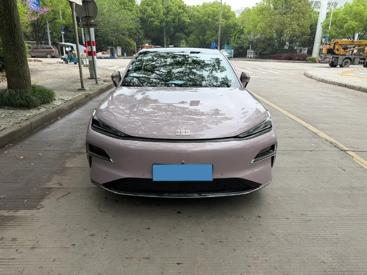 2025 Geely Galaxy Starshine 8 1.5L 112HP L4 1DHT PHEV,autocango,china used car exporter,china ev exporter,chinese used car exporter,chinese used ev exporter