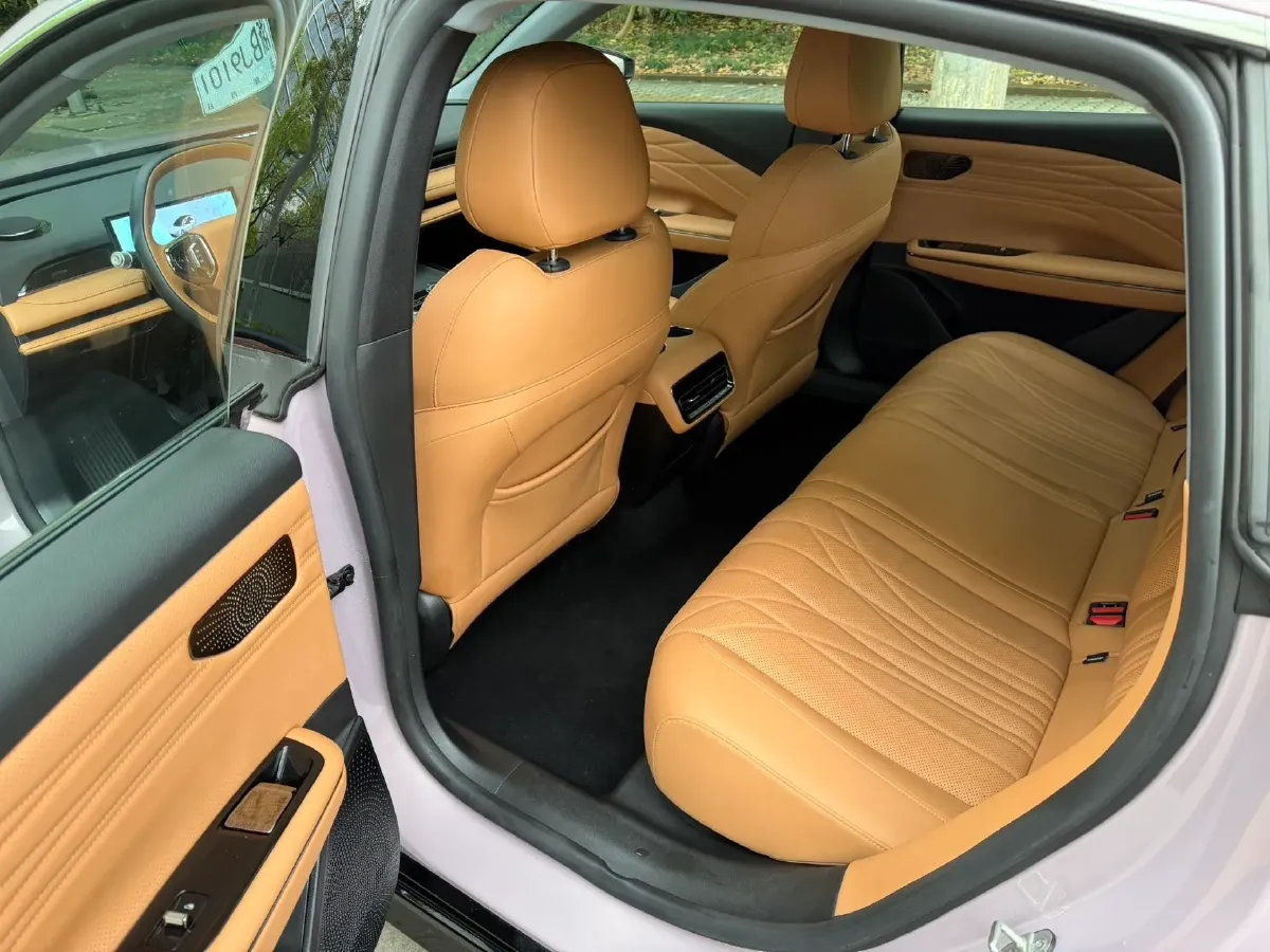 2025 Geely Galaxy Starshine 8 1.5L 112HP L4 1DHT PHEV,autocango,china used car exporter,china ev exporter,chinese used car exporter,chinese used ev exporter