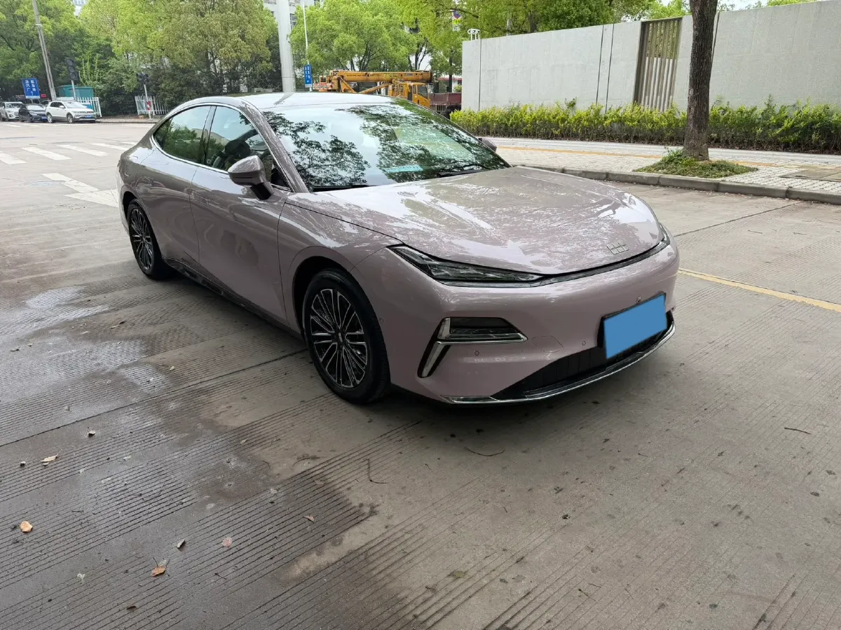 2025 Geely Galaxy Starshine 8 1.5L 112HP L4 1DHT PHEV,autocango,china used car exporter,china ev exporter,chinese used car exporter,chinese used ev exporter