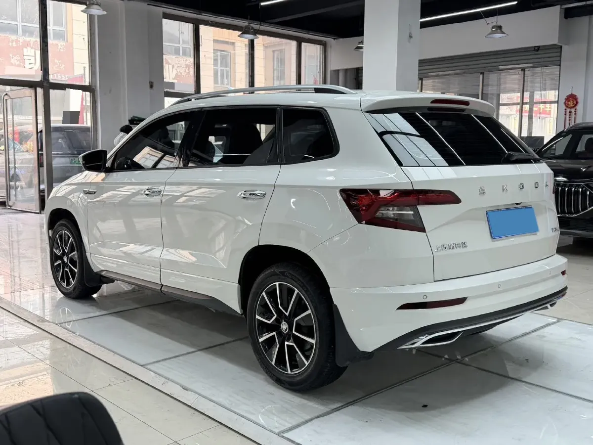 2022 Skoda Karoq 1.4T 150HP L4 7DCT,autocango,china used car exporter,china ev exporter,chinese used car exporter,chinese used ev exporter