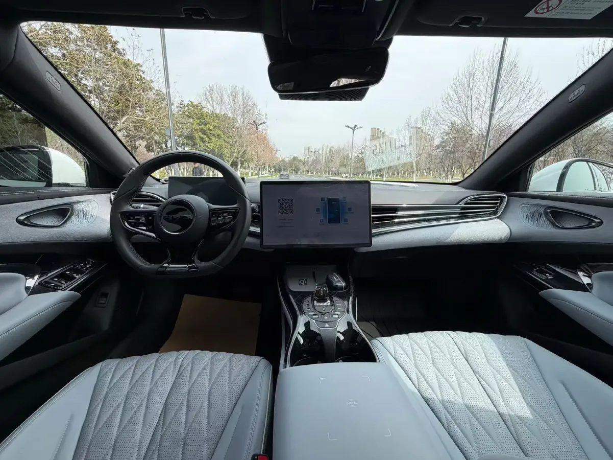 2022 AITO AITO M5 Range Extended 125HP REEV 40KWH,autocango,china used car exporter,china ev exporter,chinese used car exporter,chinese used ev exporter