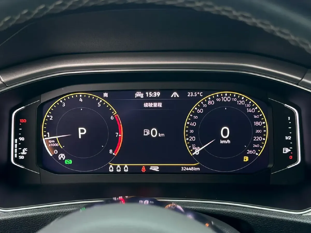 2021 Volkswagen T-Roc 1.4T 150HP L4 7DCT,autocango,china used car exporter,china ev exporter,chinese used car exporter,chinese used ev exporter