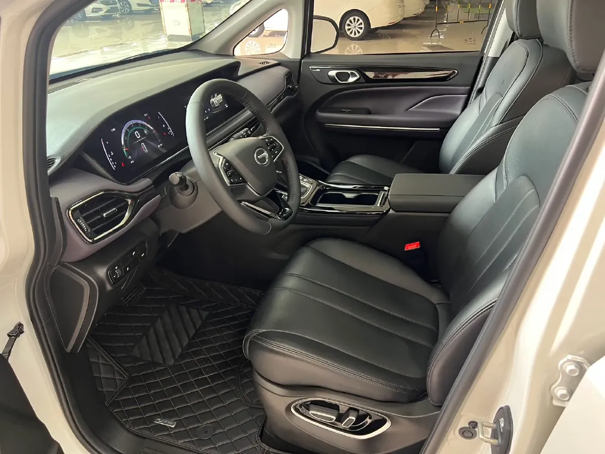 2025 GAC Trumpchi M6 1.5T 177HP L4 7DCT,autocango,china used car exporter,china ev exporter,chinese used car exporter,chinese used ev exporter