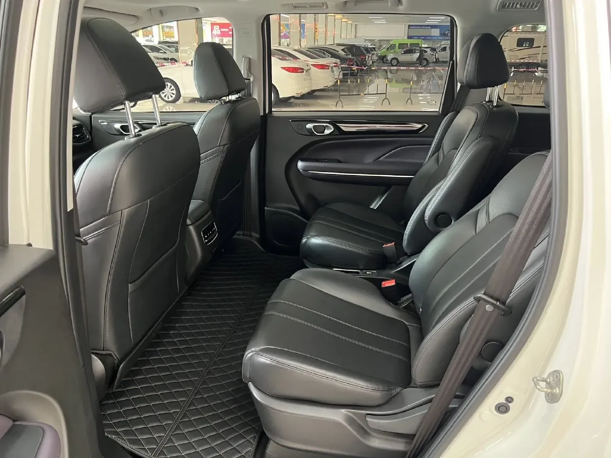 2025 GAC Trumpchi M6 1.5T 177HP L4 7DCT,autocango,china used car exporter,china ev exporter,chinese used car exporter,chinese used ev exporter