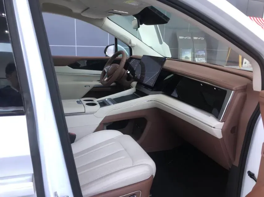 2025 BYD Xia 1.5T 156HP L4 E-CVT PHEV 20.39KWH,autocango,china used car exporter,china ev exporter,chinese used car exporter,chinese used ev exporter