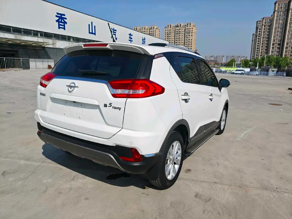 2017 HaiMa S5 Young Edition 1.6L 122HP L4 5MT,autocango,china used car exporter,china ev exporter,chinese used car exporter,chinese used ev exporter