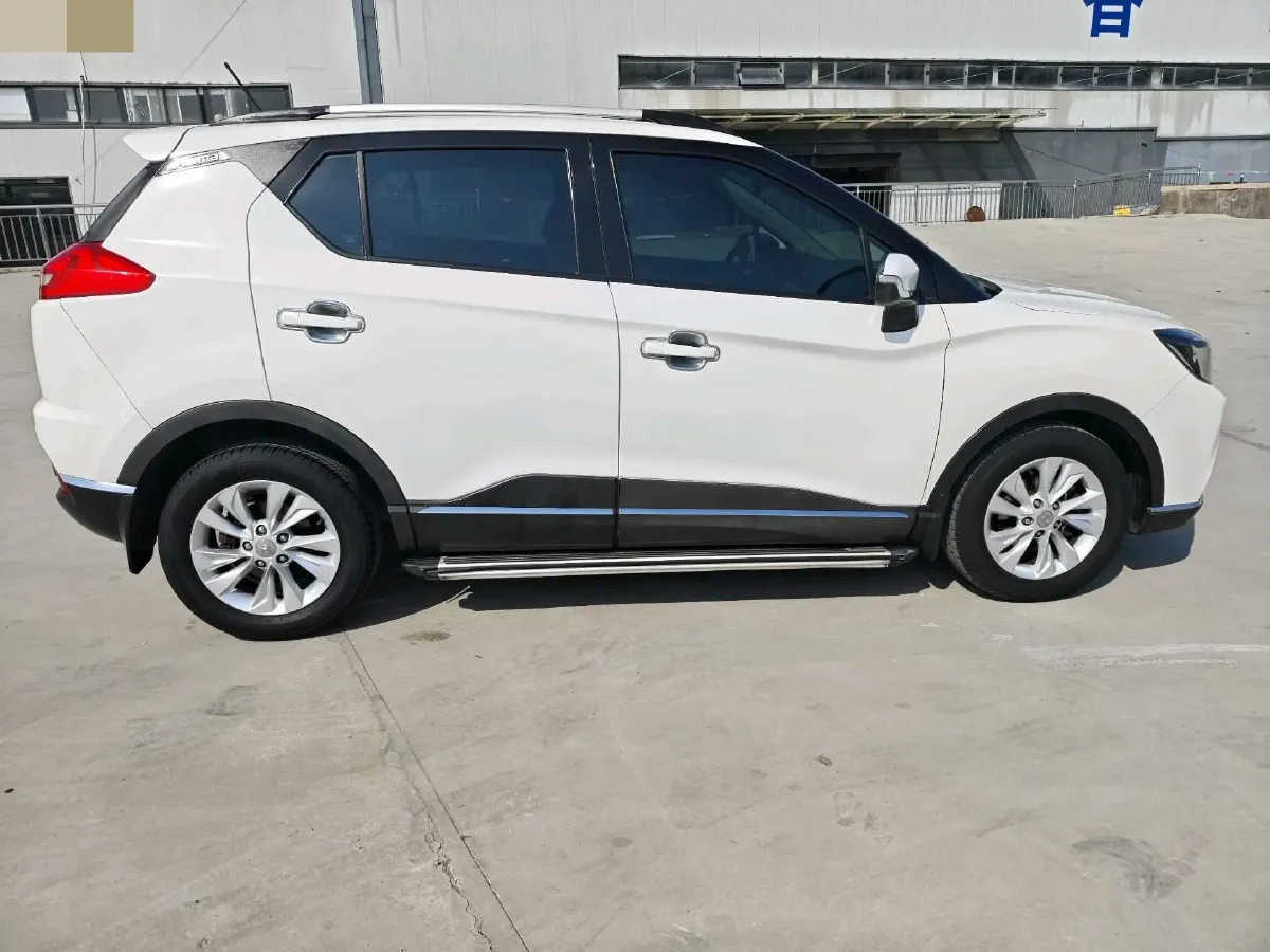 2017 HaiMa S5 Young Edition 1.6L 122HP L4 5MT,autocango,china used car exporter,china ev exporter,chinese used car exporter,chinese used ev exporter