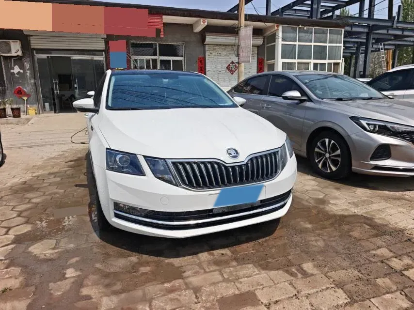 2018 Skoda Octavia 1.2T 116HP L4 7DCT,autocango,china used car exporter,china ev exporter,chinese used car exporter,chinese used ev exporter