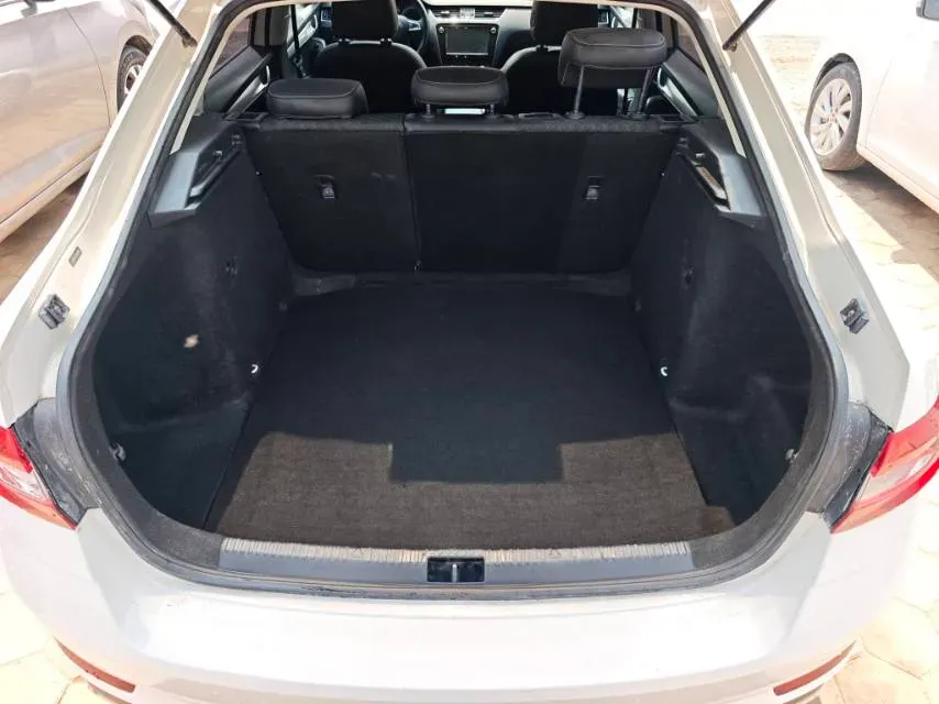 2018 Skoda Octavia 1.2T 116HP L4 7DCT,autocango,china used car exporter,china ev exporter,chinese used car exporter,chinese used ev exporter