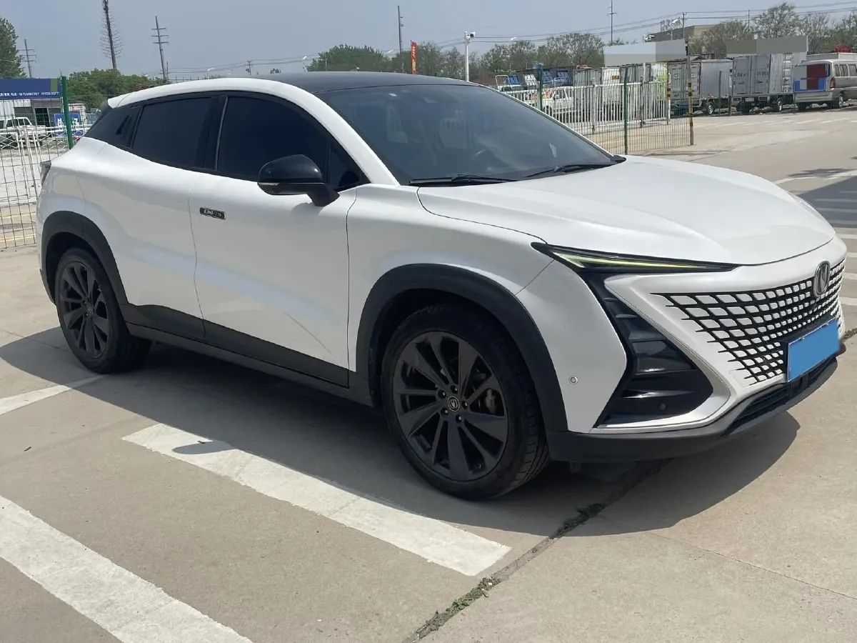 2020 ChangAn UNI-T 1.5T 180HP L4 7DCT,autocango,china used car exporter,china ev exporter,chinese used car exporter,chinese used ev exporter