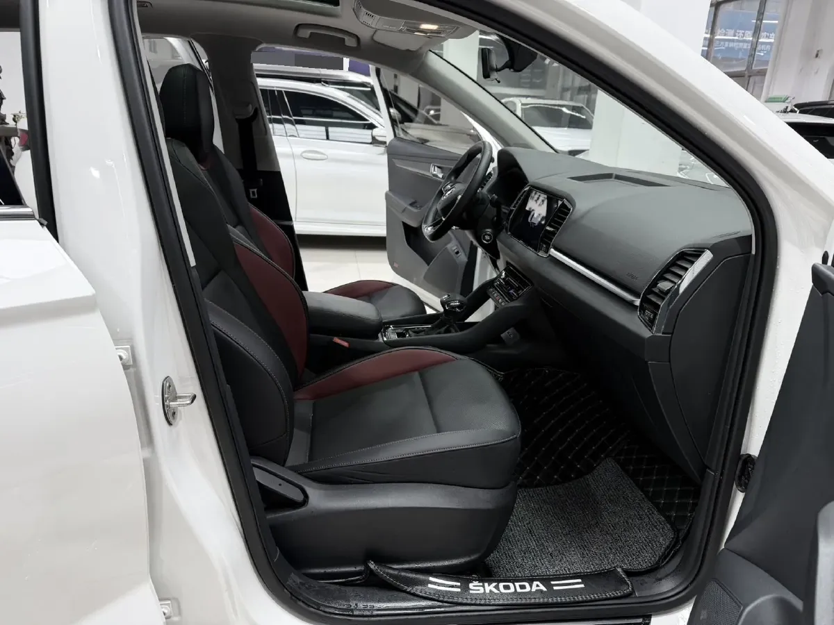 2022 Skoda Karoq 1.4T 150HP L4 7DCT,autocango,china used car exporter,china ev exporter,chinese used car exporter,chinese used ev exporter