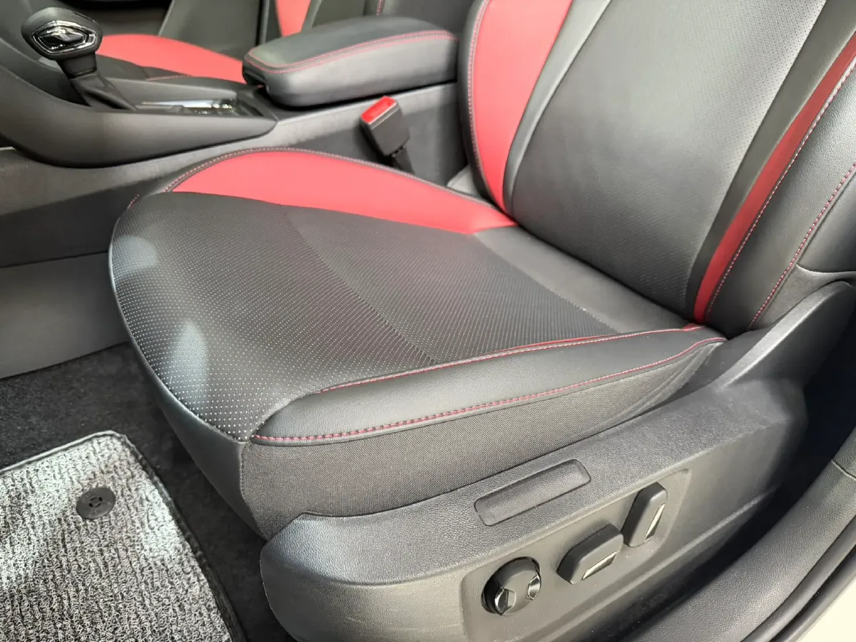 2022 Skoda Karoq 1.4T 150HP L4 7DCT,autocango,china used car exporter,china ev exporter,chinese used car exporter,chinese used ev exporter