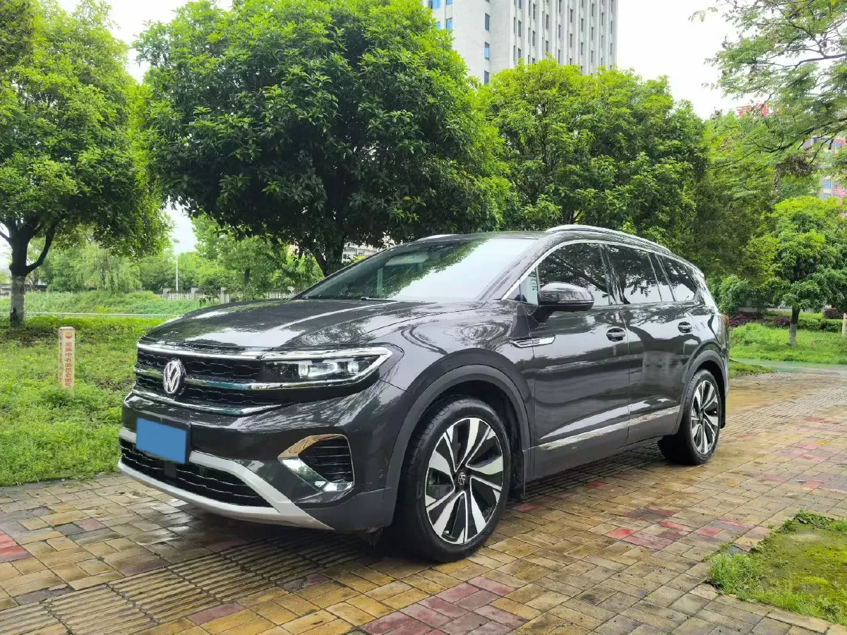 2024 Volkswagen Talagon 2.0T 220HP L4 7DCT,autocango,china used car exporter,china ev exporter,chinese used car exporter,chinese used ev exporter