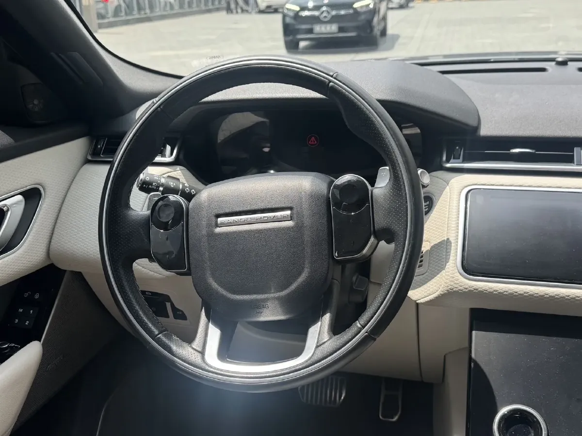 2020 Land Rover Range Rover Velar 2.0T 250HP L4 8AT,autocango,china used car exporter,china ev exporter,chinese used car exporter,chinese used ev exporter