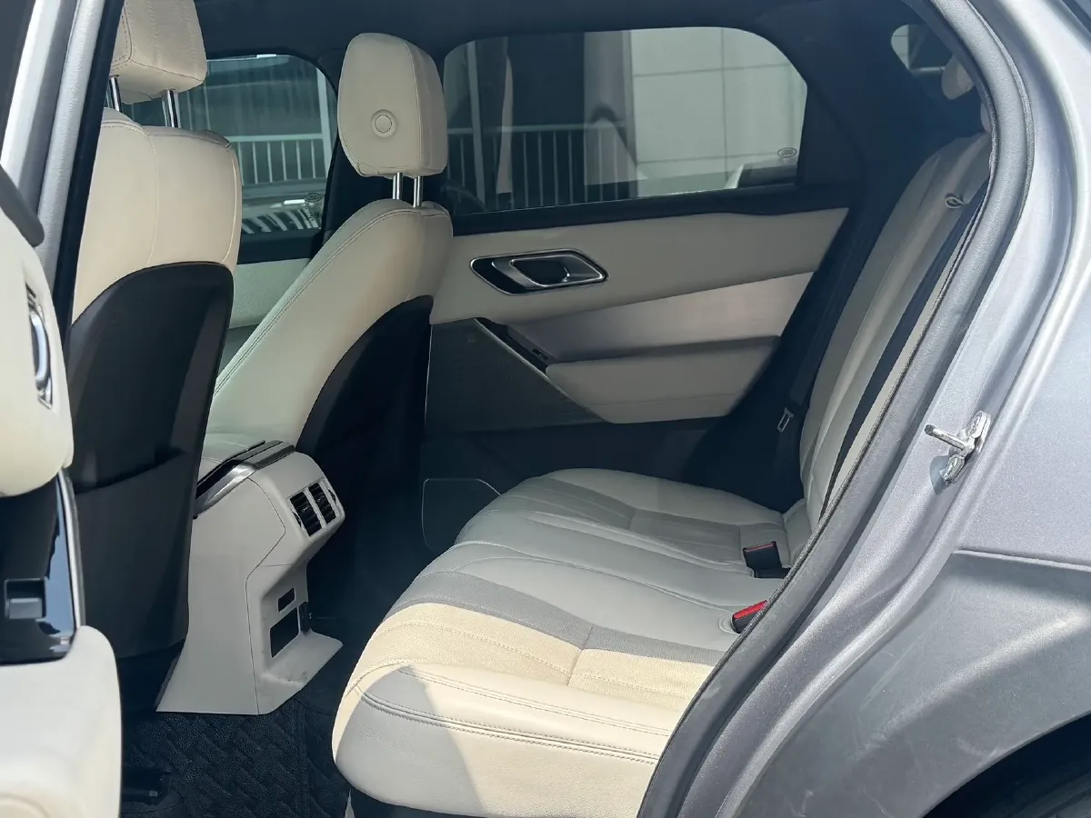 2020 Land Rover Range Rover Velar 2.0T 250HP L4 8AT,autocango,china used car exporter,china ev exporter,chinese used car exporter,chinese used ev exporter