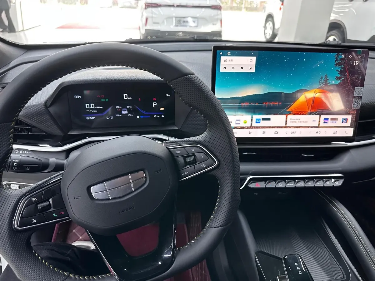 2025 Geely Coolray 1.5T 181HP L4 7DCT,autocango,china used car exporter,china ev exporter,chinese used car exporter,chinese used ev exporter