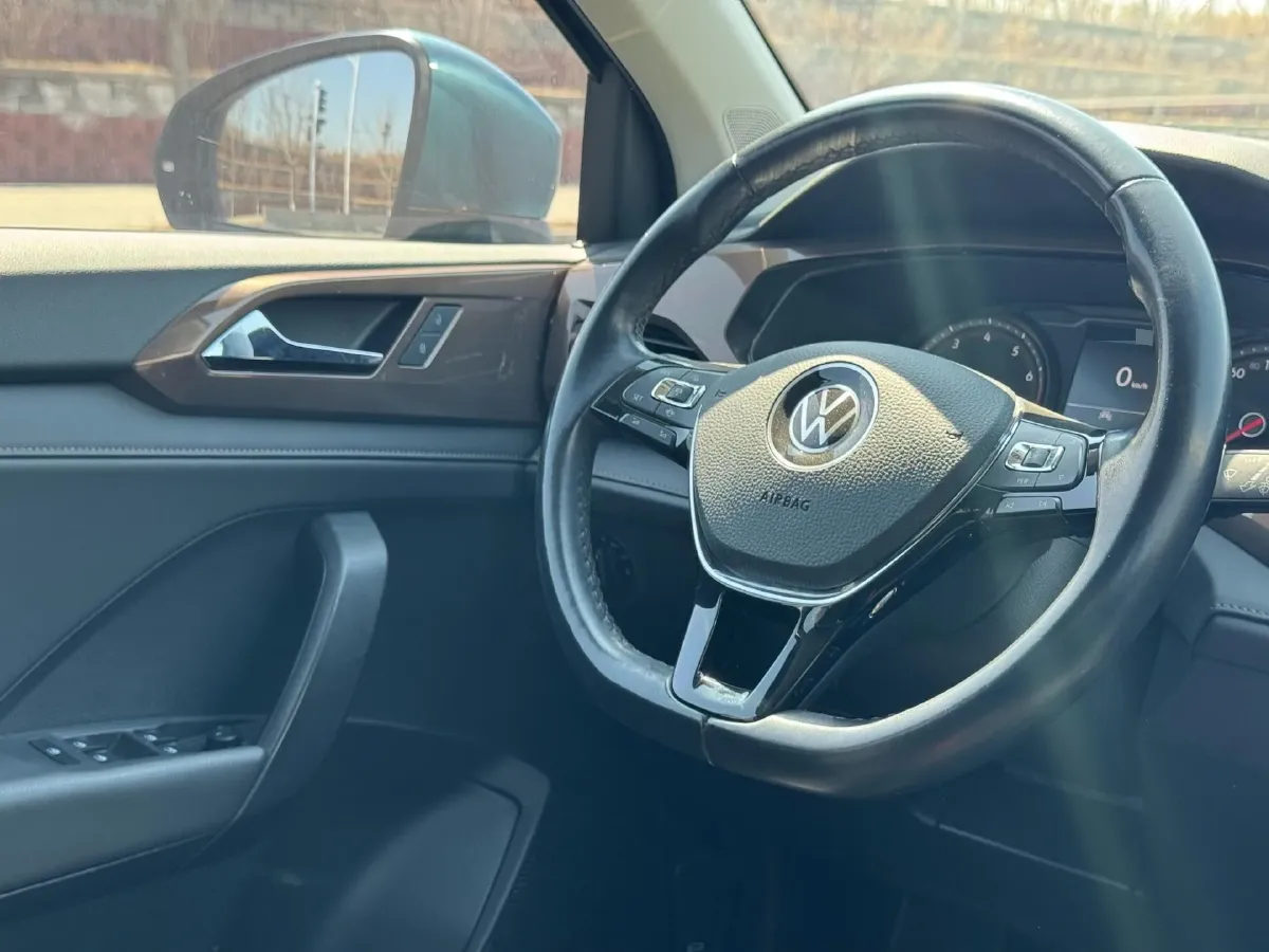 2021 Volkswagen Tharu 1.4T 150HP L4 7DCT,autocango,china used car exporter,china ev exporter,chinese used car exporter,chinese used ev exporter