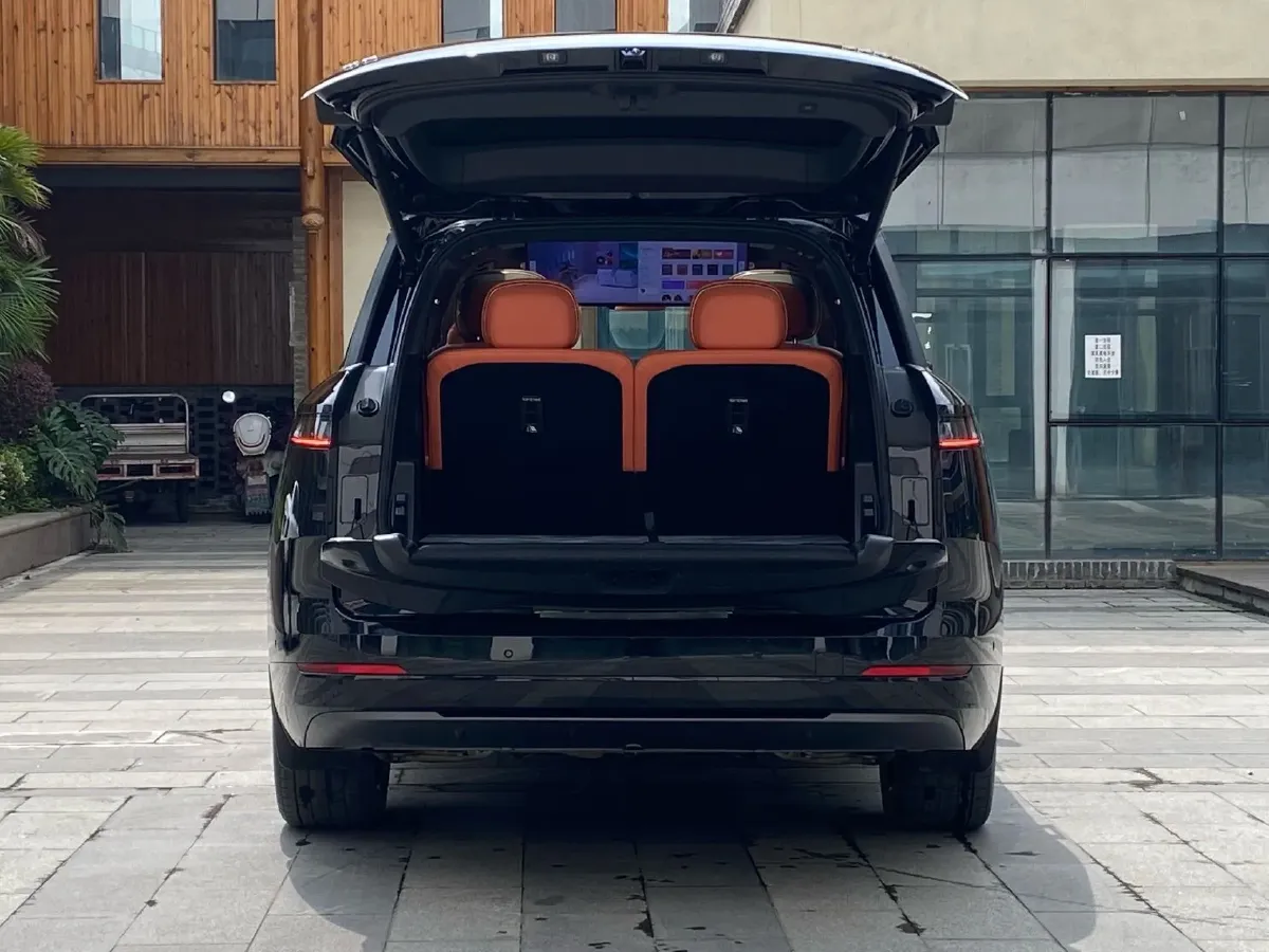 2025 LYNK&CO 900 1.5T 190HP L4 3DHT PHEV 43.3KWH,autocango,china used car exporter,china ev exporter,chinese used car exporter,chinese used ev exporter